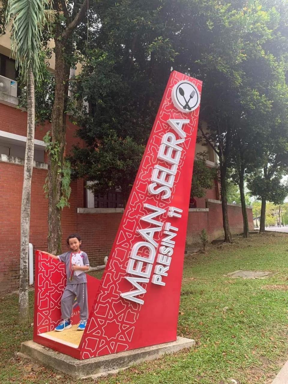 Homestay D 11 Putrajaya Netflix Wifi Ngoại thất bức ảnh