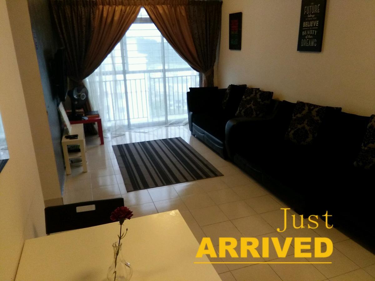 Homestay D 11 Putrajaya Netflix Wifi Ngoại thất bức ảnh